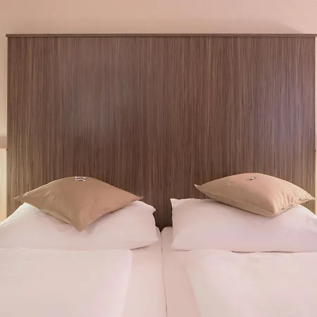 Western Smart Hotel 4*