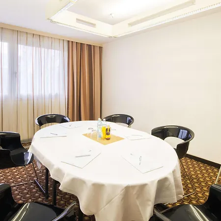 Western Smart Hotel 4*