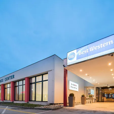 Western Smart 4*