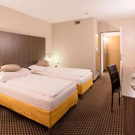 Hotel Western Smart 4*